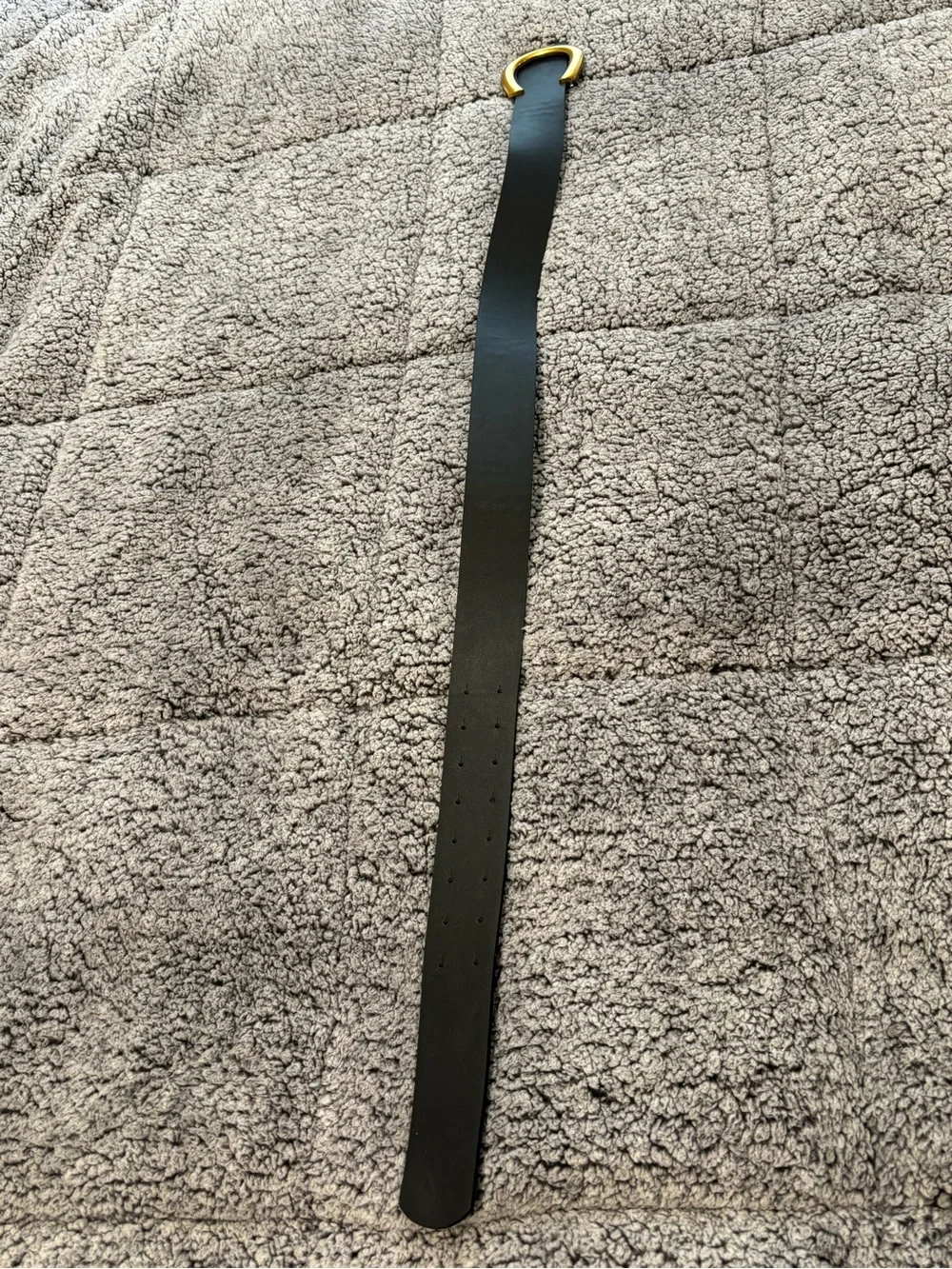 Black Women’s Belt with Gold C-Shaped Buckle